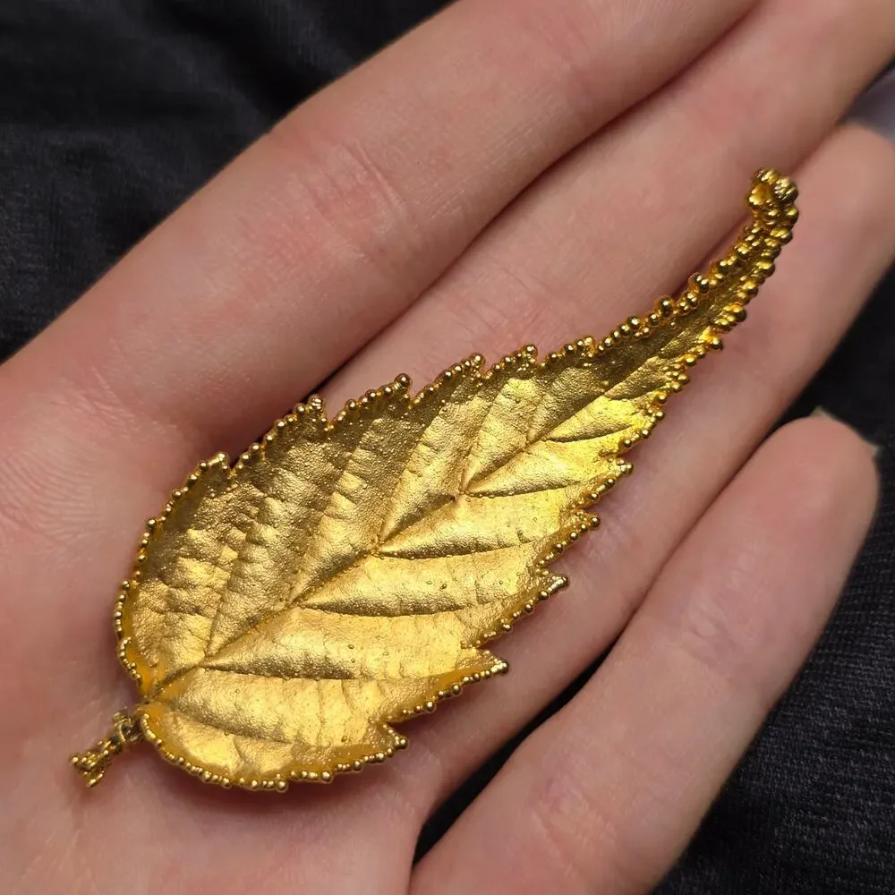 Vintage Gold Tone Leaf Brooch Nature Statement Elegant Jewelry